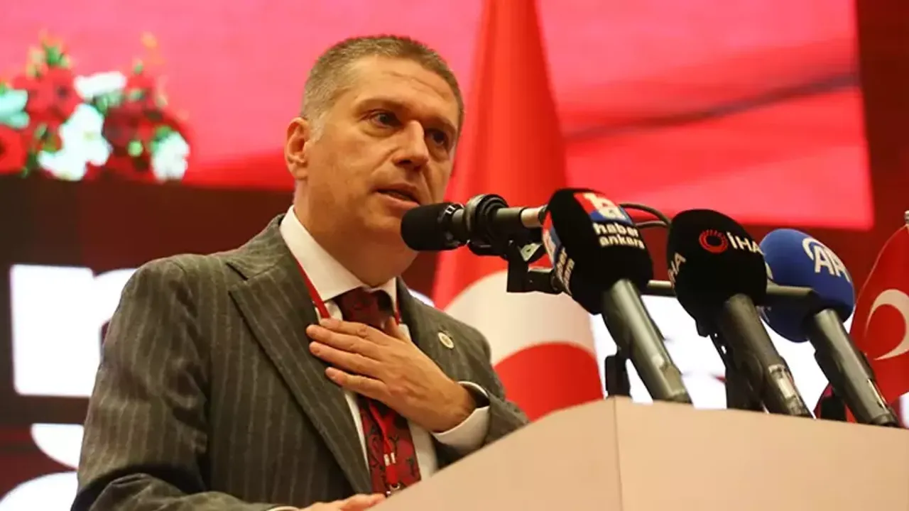 Gençlerbirliği'nde Yeni Dönem Resmen Başladı: Başkan Arda Çakmak Güven Tazeledi!