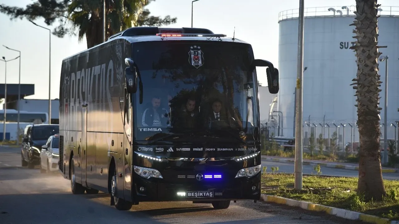 Kartal Antalya Semalarında Yükseliyor: Beşiktaş'ta İkinci Yarı Hazırlıkları Tam Gaz!