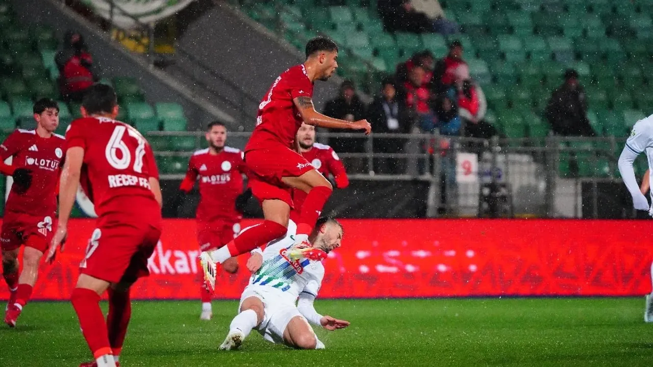 Türkiye Kupası C Grubu'nda Çaykur Rizespor Evinde Puanı Kurtardı: 1-1!