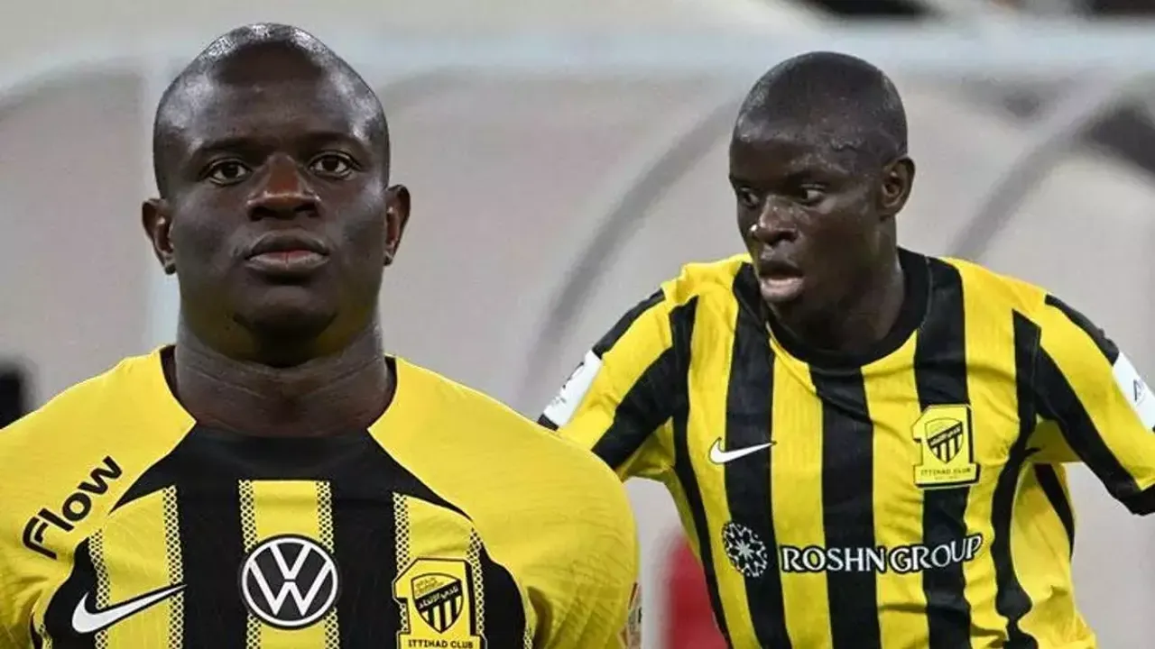 Süper Lig'de Bombalar Peş Peşe Patlıyor: Kanté Krizi, Hocayı İstifanın Eşiğine Getirdi!