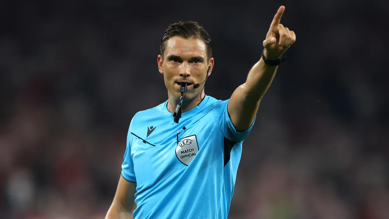 Fenerbahçe - Nottingham Forest: Dev Maçın Hakemi Scharer Belli Oldu!