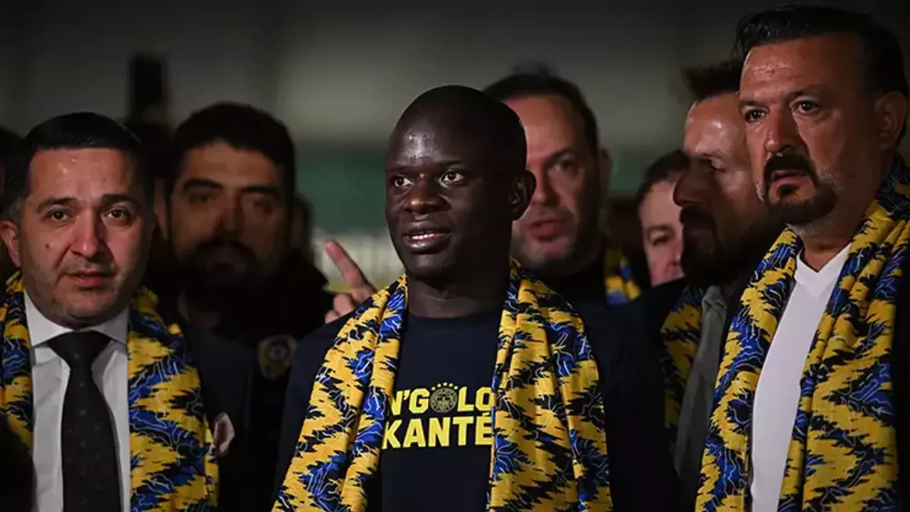 Fenerbahçe, N’Golo Kanté’yi Resmen Açıkladı!