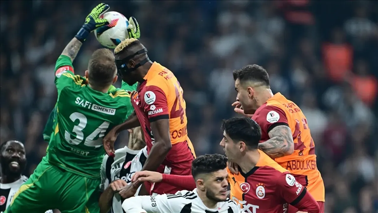 Süper Lig Derbi Heyecanı: Beşiktaş-Galatasaray Karşılaşmasında İlk Yarı Golsüz Tamamlandı