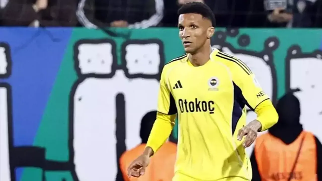 Fenerbahçe’de bir kadro dışı daha! Rodrigo Becao da listeye eklendi