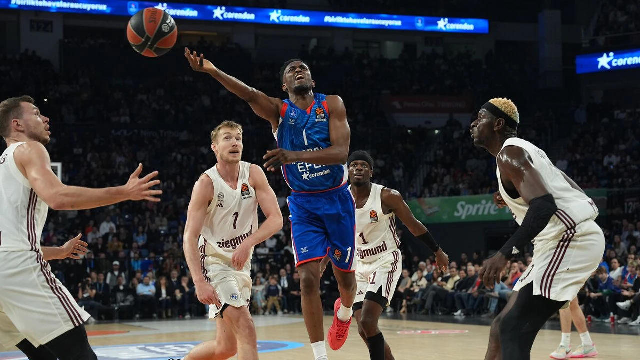 EuroLeague Heyecanı Akdeniz'e Taşınıyor: Anadolu Efes, Bayern Münih'i Antalya'da Ağırlıyor!
