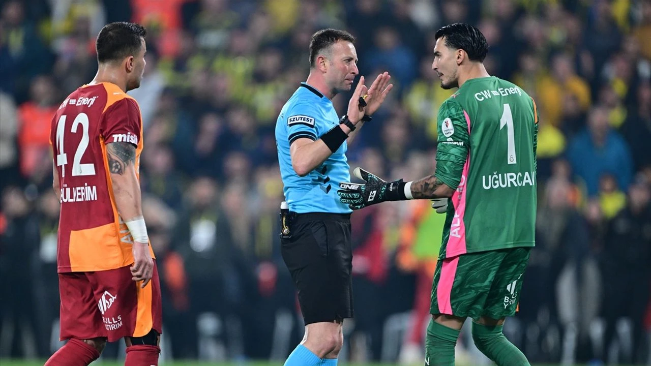 Küresel Yankı Uyandıran Fenerbahçe-Galatasaray Derbisi: Avrupa'dan Şok Edici Yorumlar
