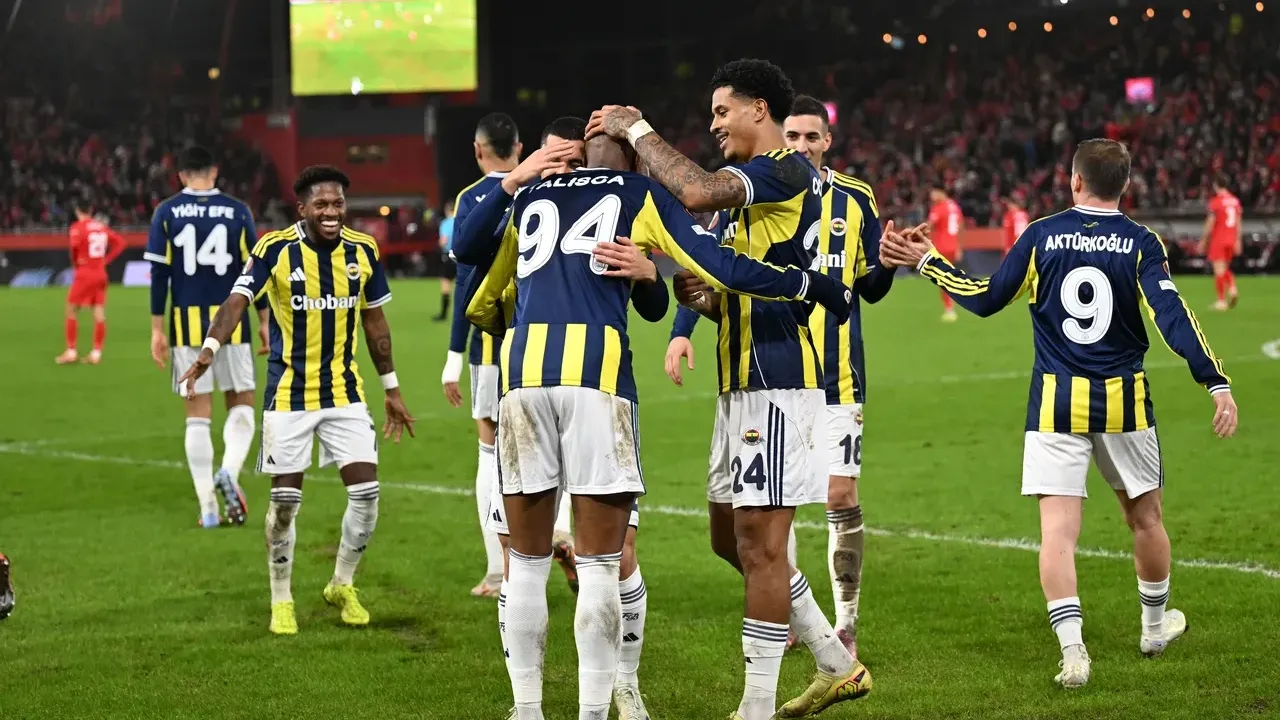 Fenerbahçe Konyaspor Maçı: Gol Yağmuru ve Canlı Anlatım! Tüm Detaylar Burada