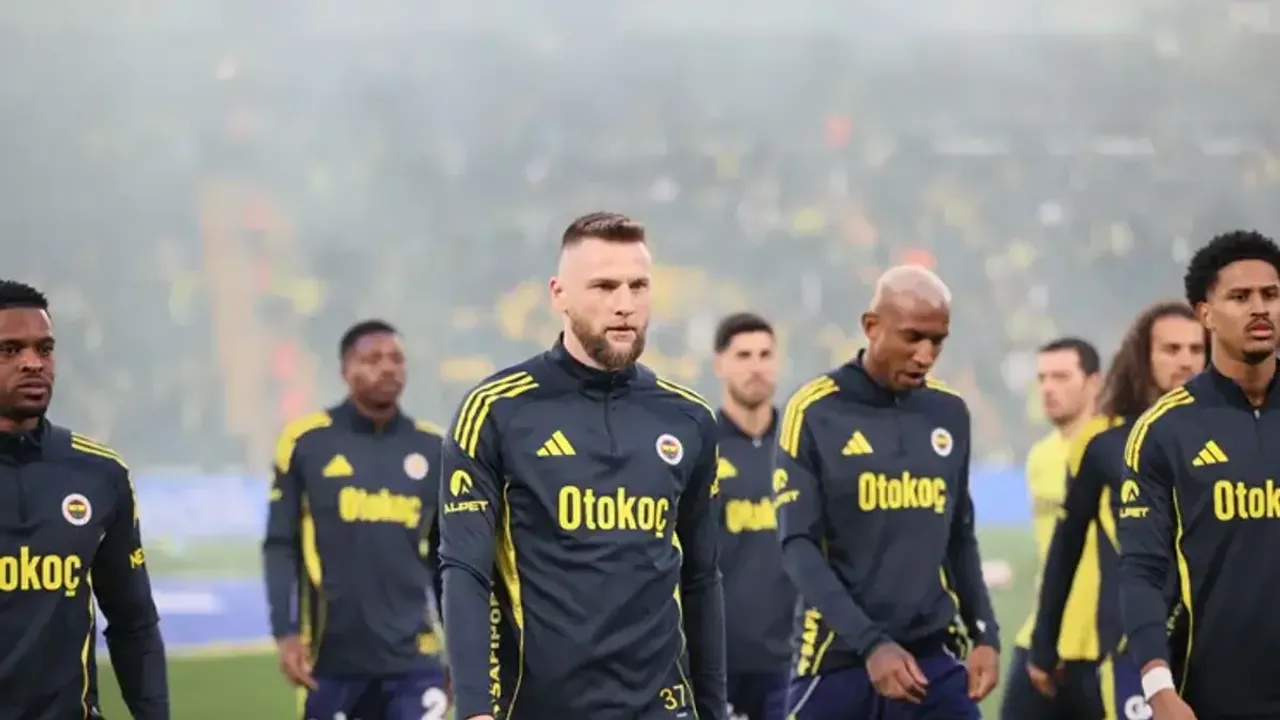 Fenerbahçe'ye Konyaspor Maçı Öncesi Ağır Darbe: Savunma Duvarı Skriniar Sakatlandı!