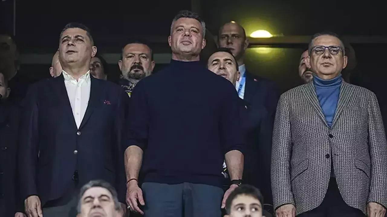 Fenerbahçe'de BOMBA Gizlilik Kararı! Forvet Transferinde Şok Gelişme