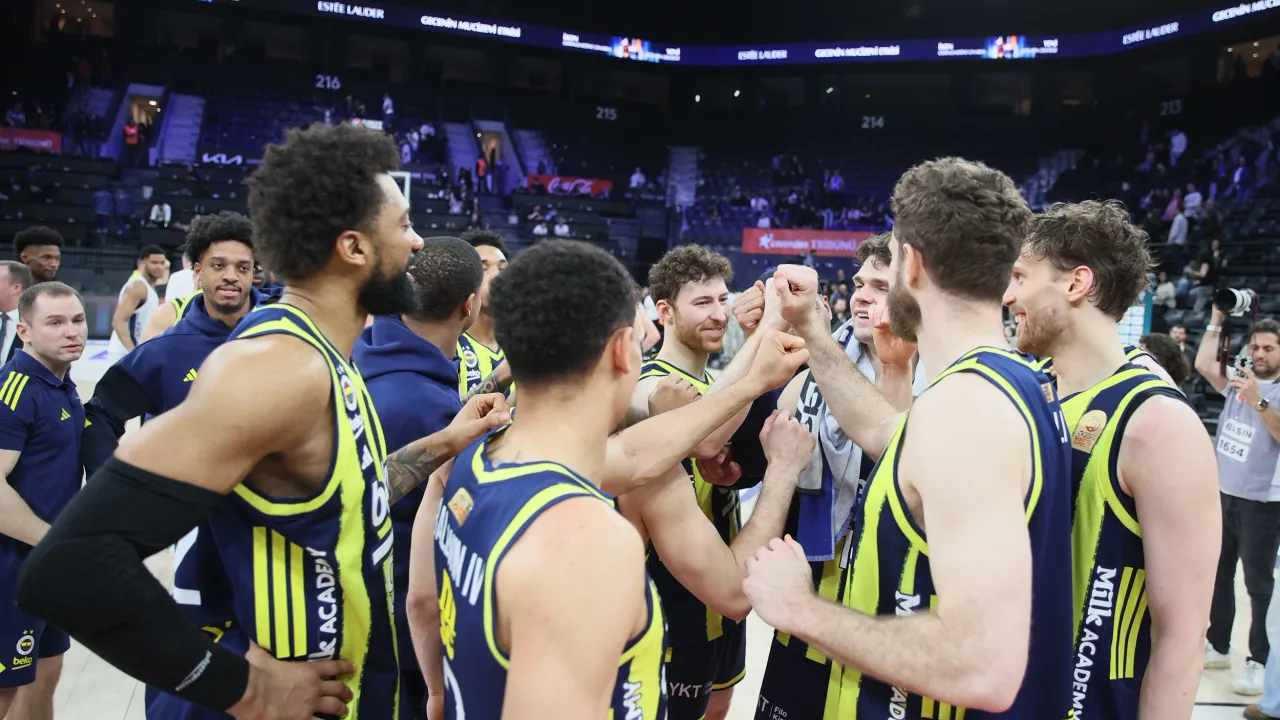 Fenerbahçe Beko, EuroLeague Final Four Arenasında: Atina'da Tarihi Zafer Peşinde!