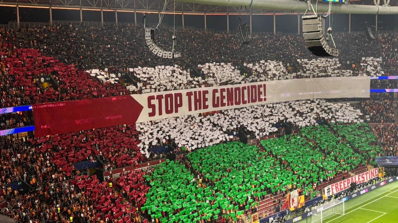 Galatasaray taraftarlarından anlamlı hareket: Filistin’e destek koreografisi