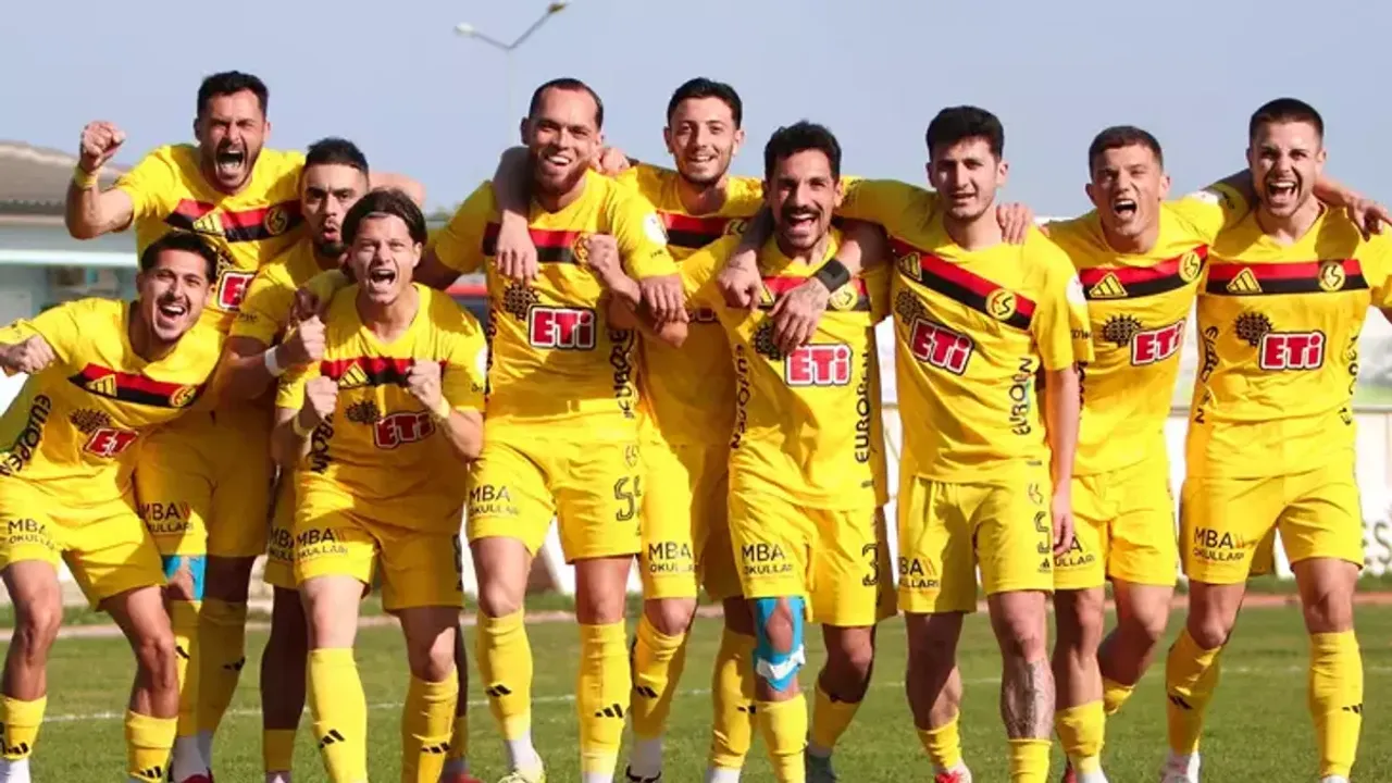 Eskişehirspor Fırtınası Dinmiyor: 11'de 11'le Zirveye Yürüyor!