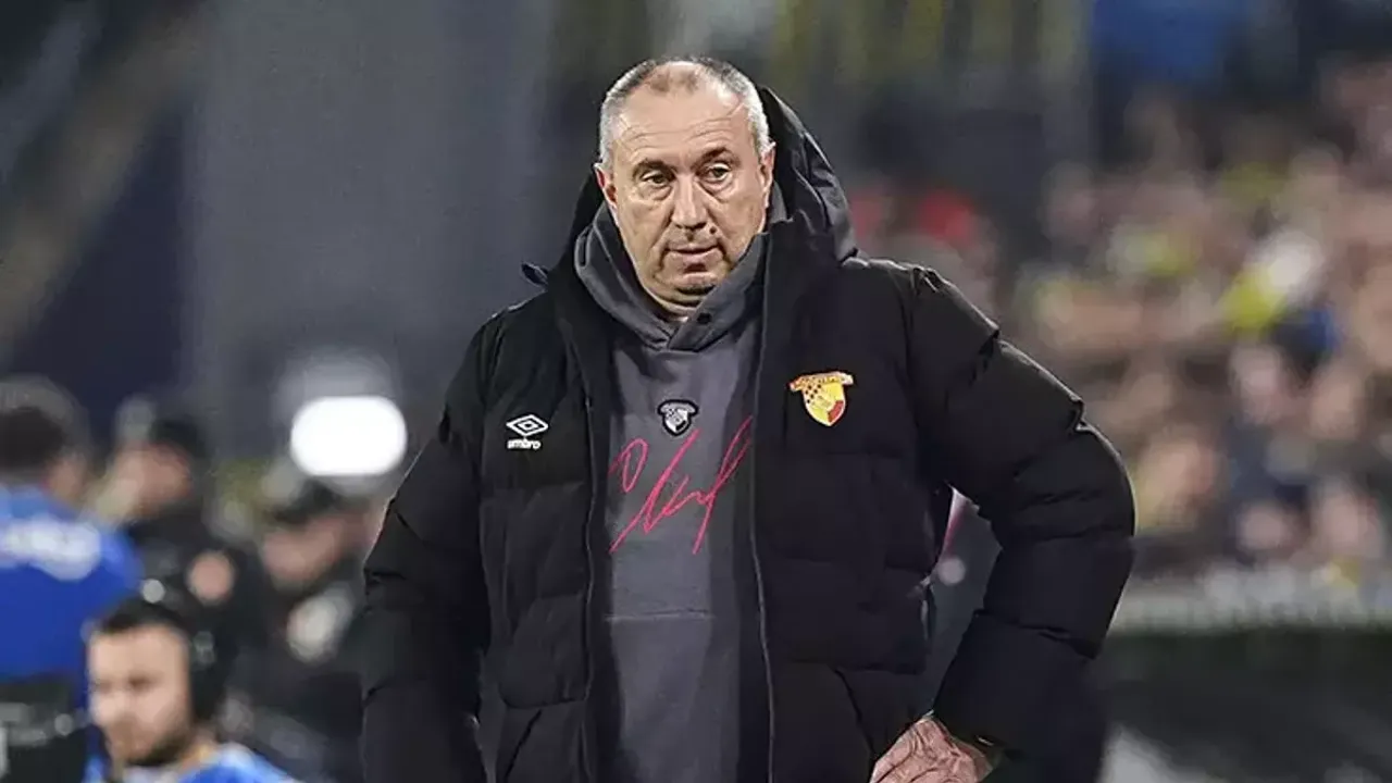 Göztepe Teknik Direktörü Stoilov'dan Fenerbahçe Maçı Sonrası Büyük İtiraf: 'Kadro Kurmakta Bile Zorlandık!'
