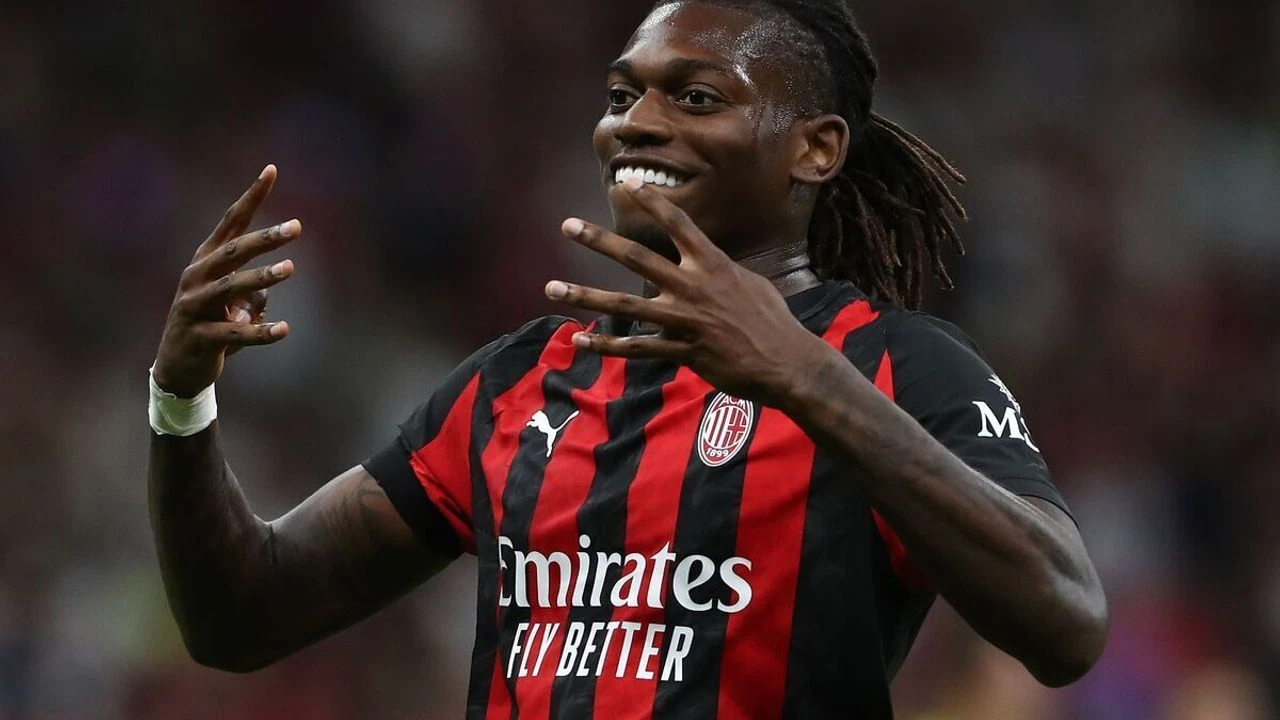 Galatasaray'ın Hedefi Rafael Leao: Yıldız Oyuncu İstanbul'u Araştırıyor!