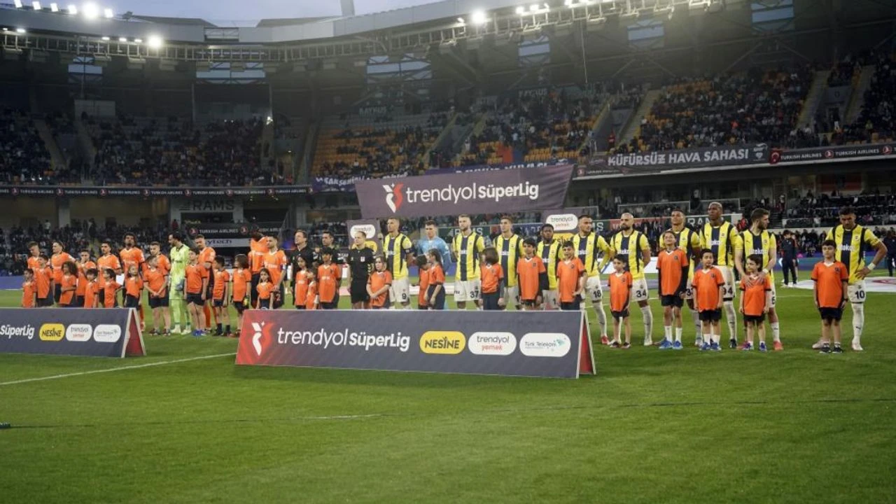 Başakşehir'den Fenerbahçe Maçı Öncesi Dev İddia: Namağlup Seriyi Bitirme Zamanı!