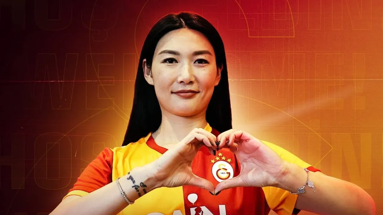 Aslanlar Orta Sahasına Asya Yıldızını Getirdi: Lina Yang Galatasaray'da!