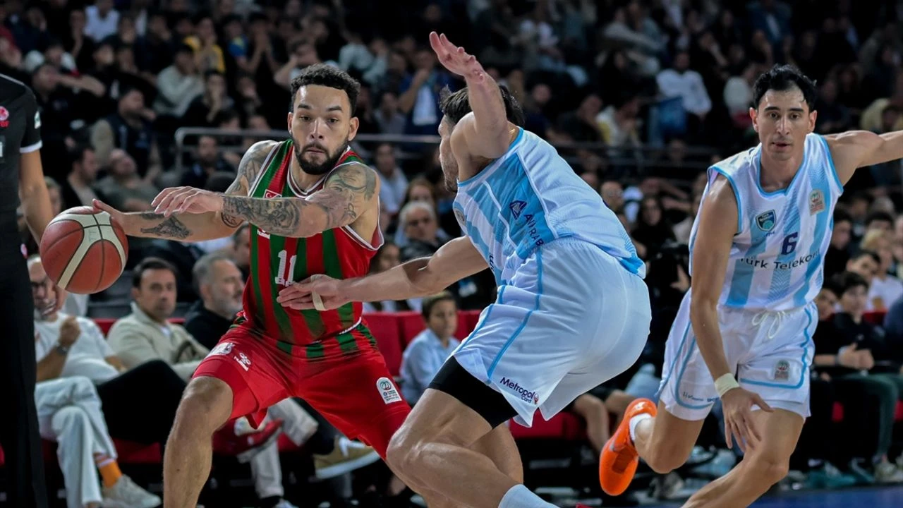 Türk Telekom'dan Karşıyaka'ya Sayı Yağmuru: Ankara'da Farklı Galibiyet!