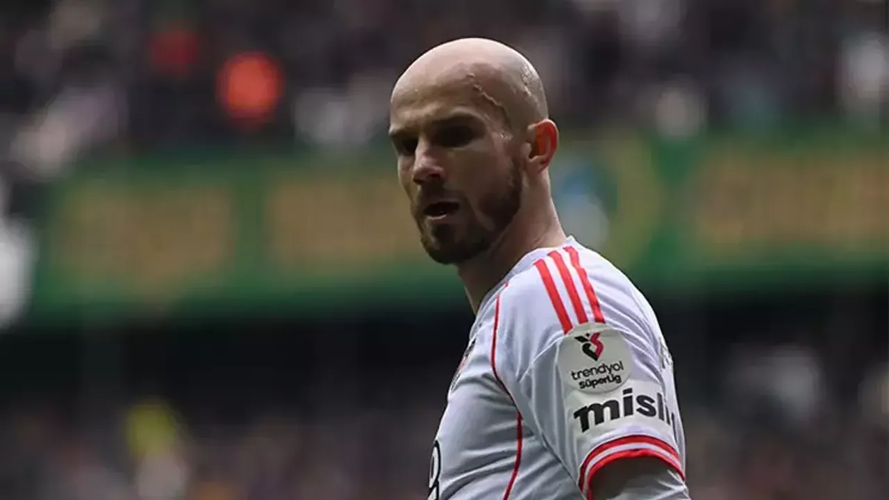 Beşiktaş'tan Zorlu Kocaelispor Deplasmanında Kritik Galibiyet: Vaclav Cerny'den Önemli Mesajlar