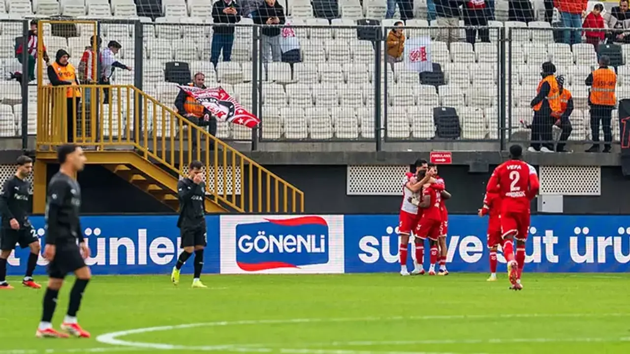 Sivasspor Manisa FK Deplasmanında Zafere Ulaştı: Okoronkwo Yıldızlaştı!