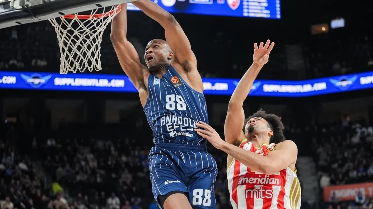 Anadolu Efes'e Evinde Soğuk Duş: Kızılyıldız Farklı Kazandı!