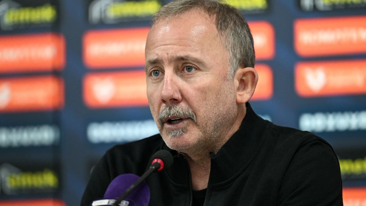 Sergen Yalçın'dan Beşiktaş'a Çaykur Rizespor Maçı Sonrası 'İlk Yarı Tatil' Fırçası!