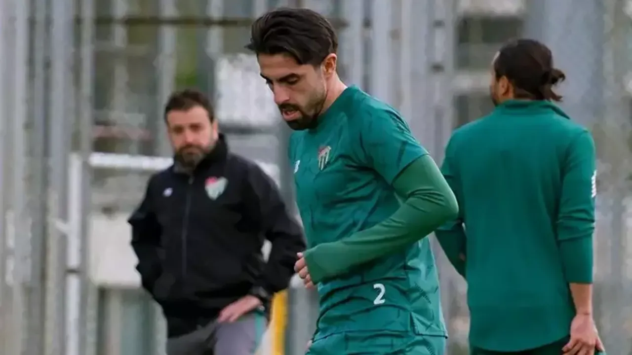 Bursaspor'dan Ankara Demirspor Maçı İçin Kritik Hamle: Hazırlıklar Tam Gaz Başladı!