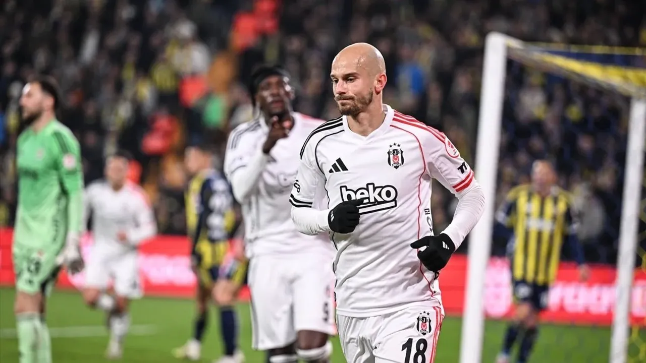 Beşiktaş'ın Durdurulamaz Yükselişi: Derbi Zaferiyle 7 Maçlık Yenilmezlik Serisi!