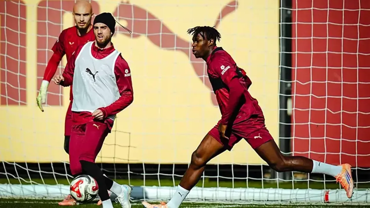 Galatasaray'da Zirve Hazırlığı: Okan Buruk'tan Yoğun Antrenman Taktiği