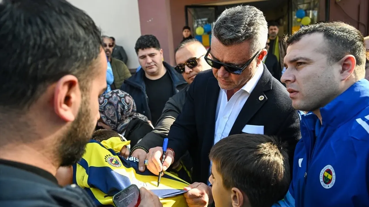 Sadettin Saran, Adana’da Öğrencilerle Buluştu