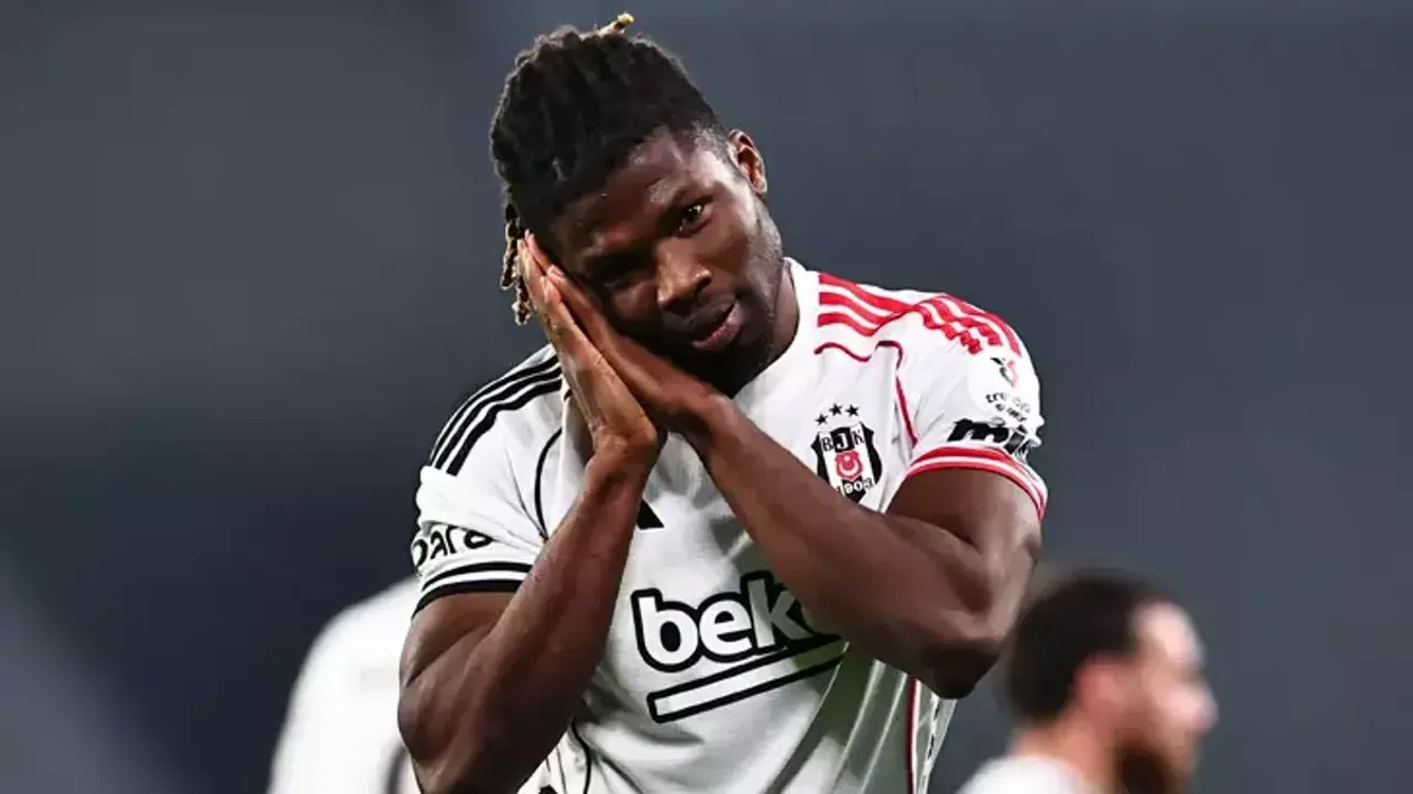 Beşiktaş’ta Yeni Moda: El Bilal Toure Parlıyor