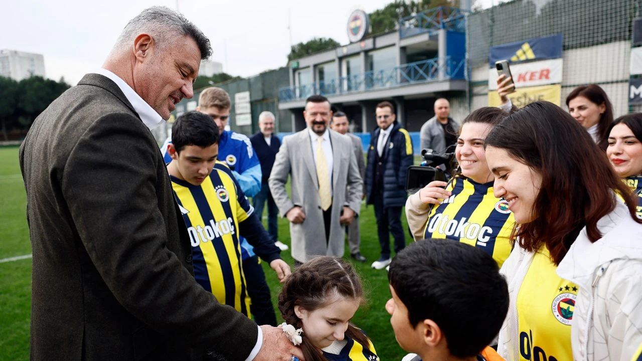 Fenerbahçe'den Gönüllere Dokunuş: Saran ve Yıldızlardan Özel Çocuklara Unutulmaz Gün