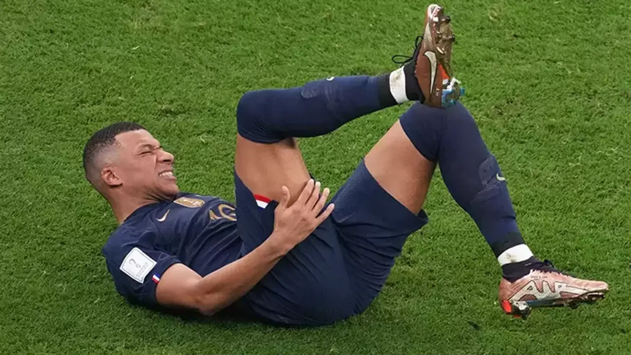 Fransa’da Mbappé Şoku! Yıldız İsim Kadrodan Çıkarıldı