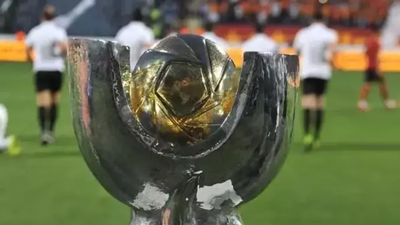 Süper Kupa'da Tarihi Dönüşüm: Dev Final İstanbul'da Sahne Alacak!