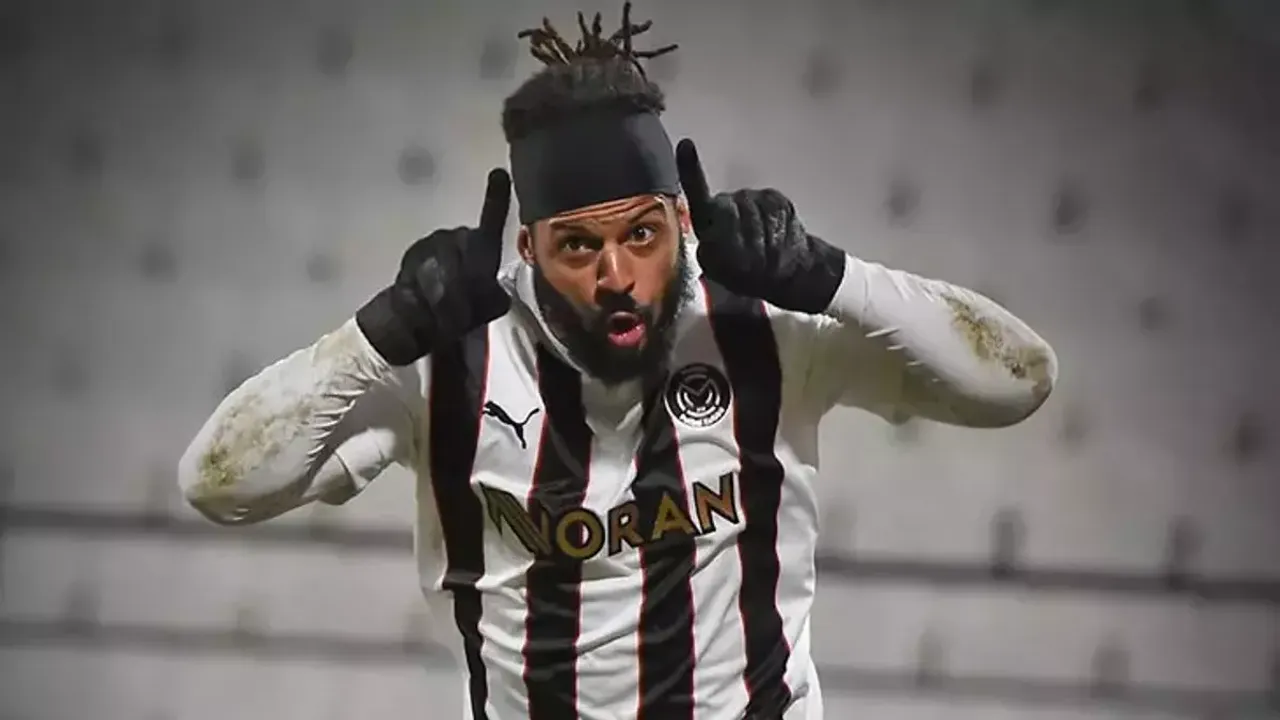 Diony Manisa FK'yı Zafere Taşıdı: Ümraniyespor Mağlubiyetle Döndü, Zirve Hesabı Kızıştı!