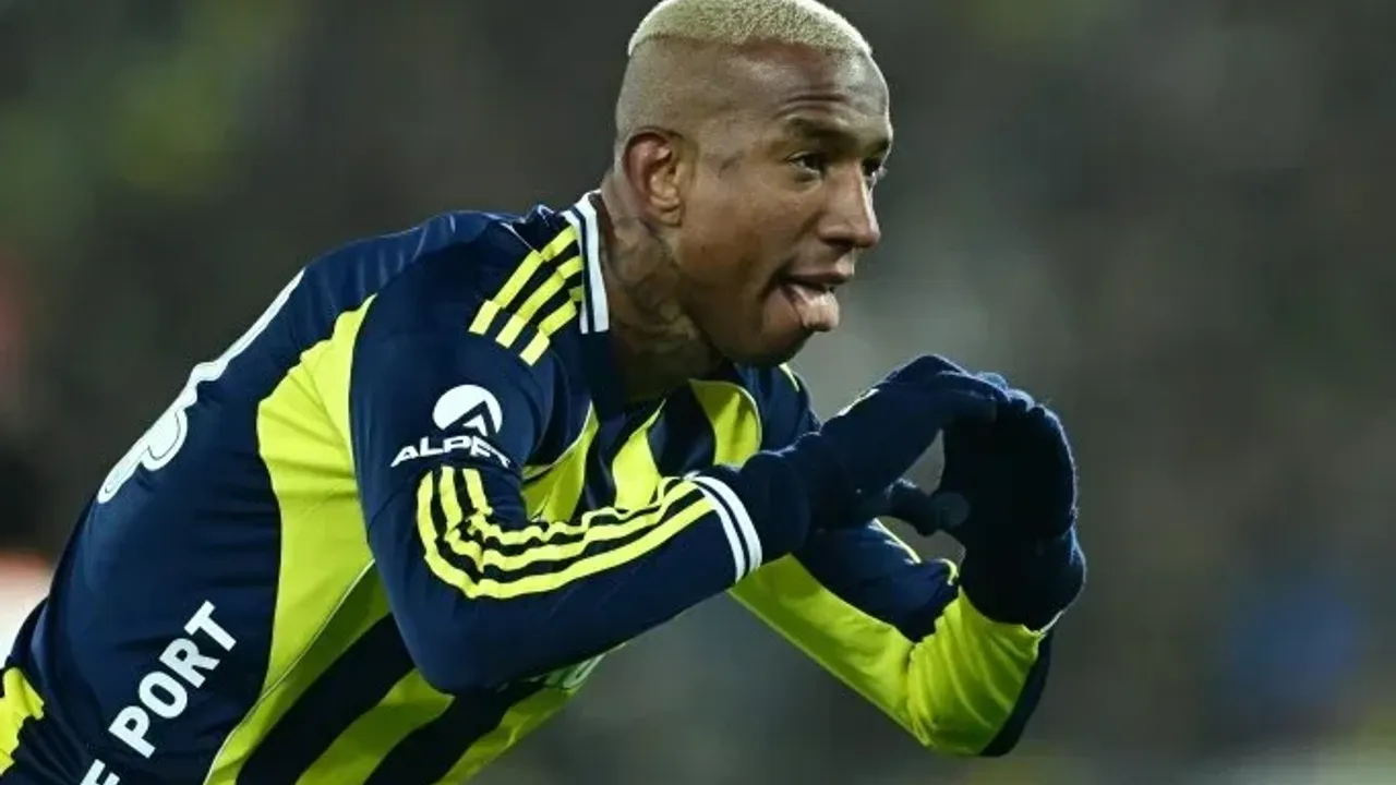 Fenerbahçe Zirveye Yürüyor: Alanya'da 2 Kez Geriden Geldi, Fark 1!