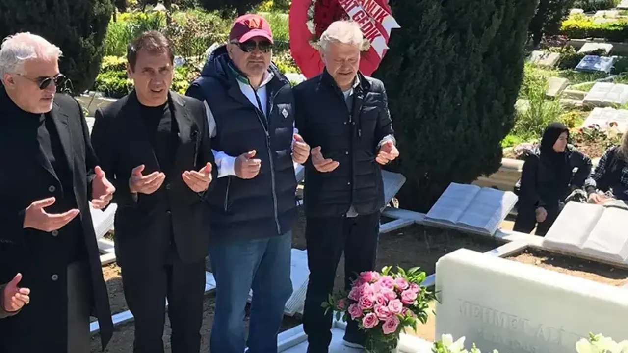 Mehmet Ali Yılmaz, Vefatının İkinci Yılında Kabri Başında Anıldı