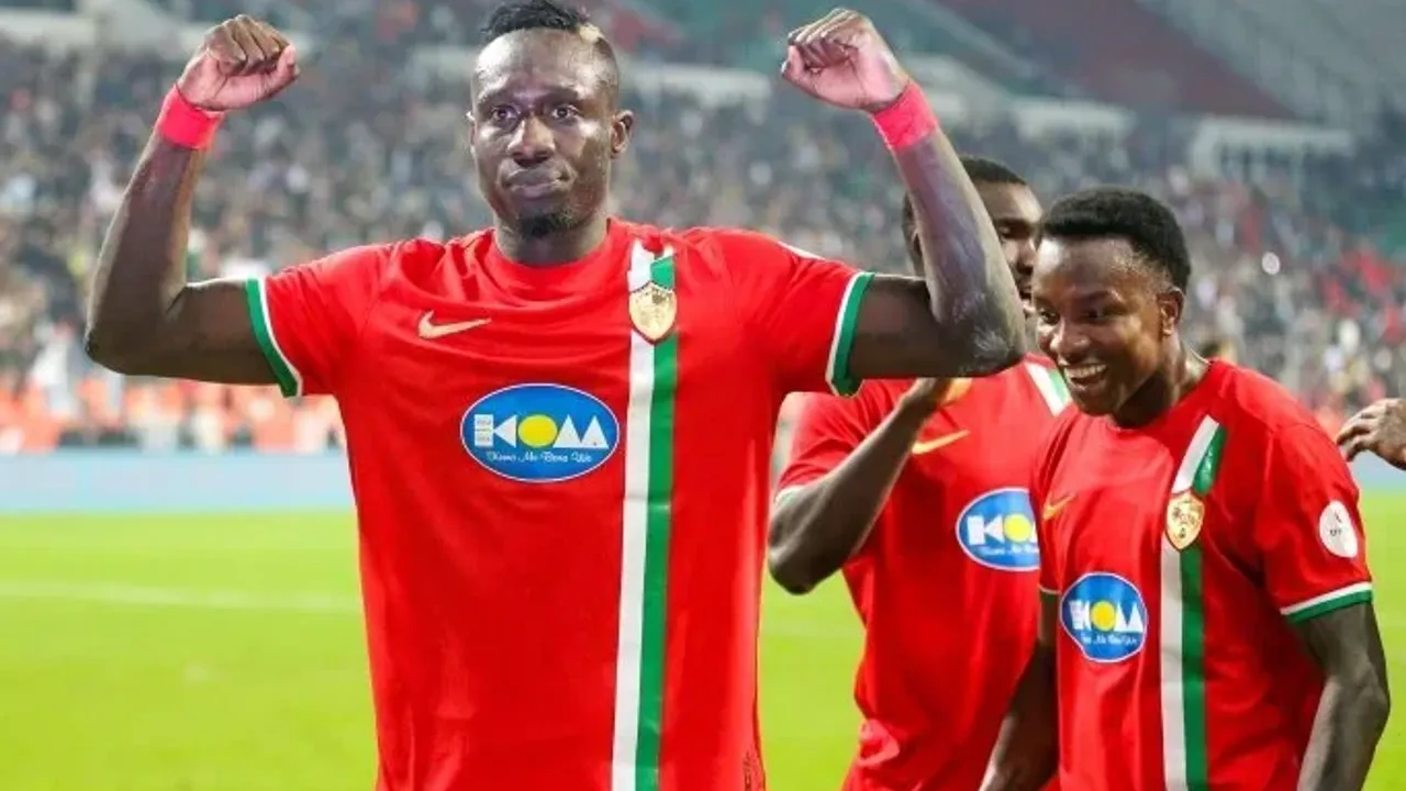 Amed Sportif'ten Zirve Şov! Iğdır FK'yı 3-0 Mağlup Etti