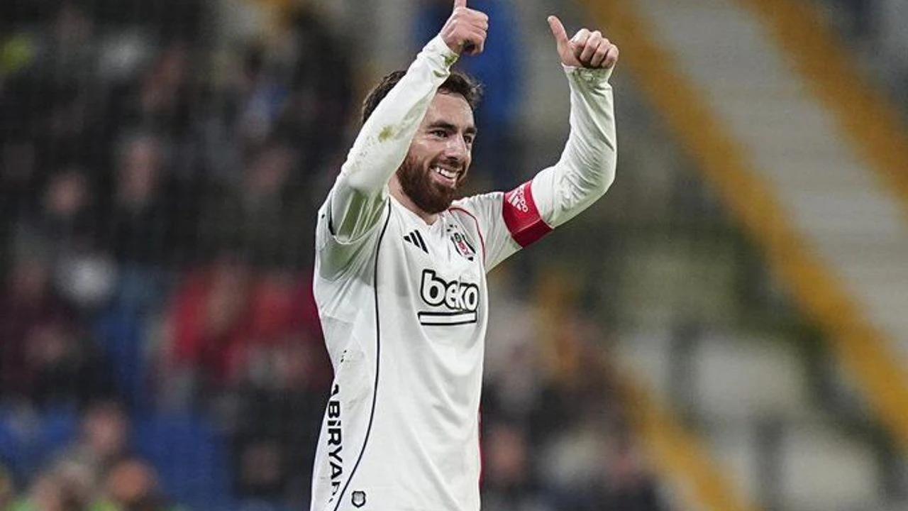 Kara Kartal, 90+7'de Yükseldi: Başakşehir Direnişi Yıkıldı!