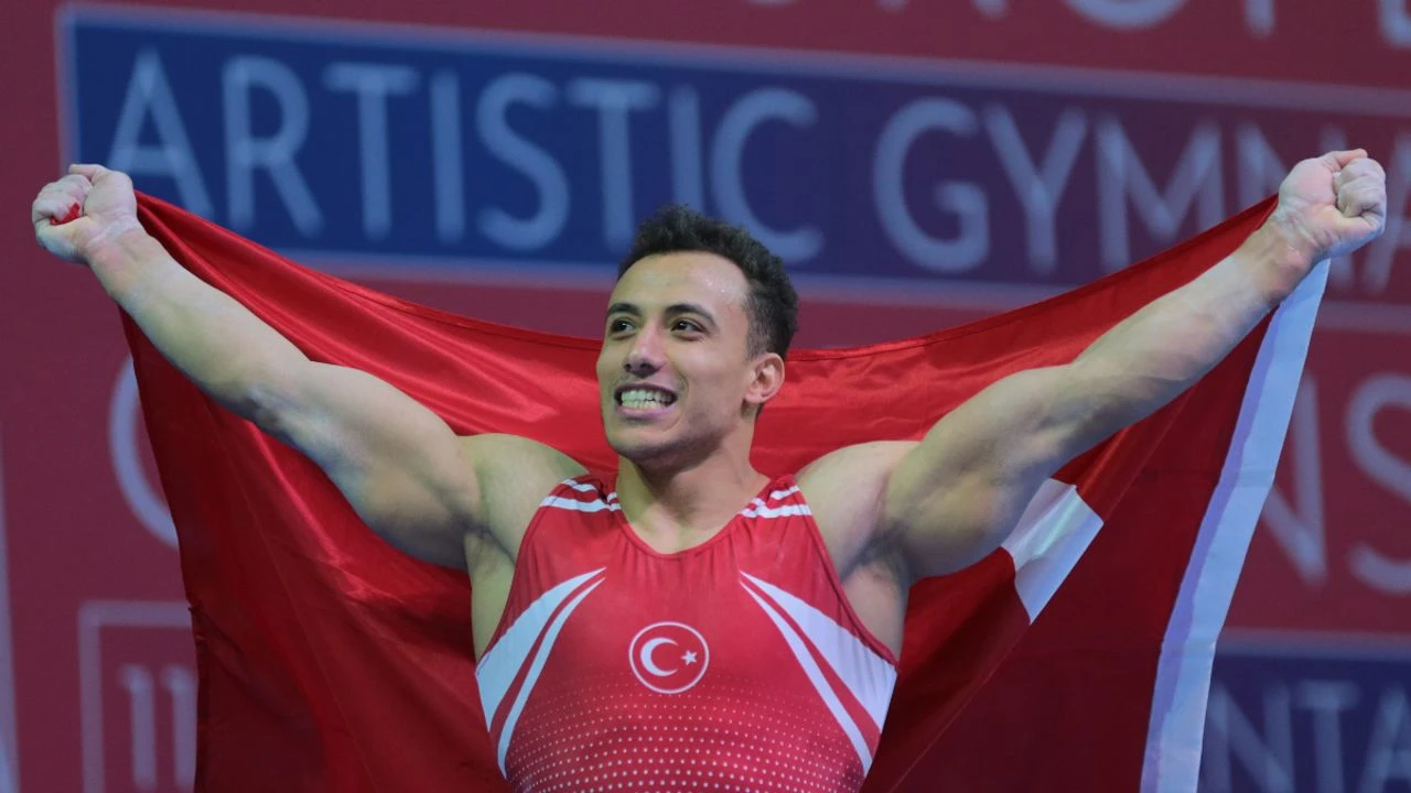 Milli Gurur Adem Asil'den Halka'da Dünya Gümüşü! 🥈