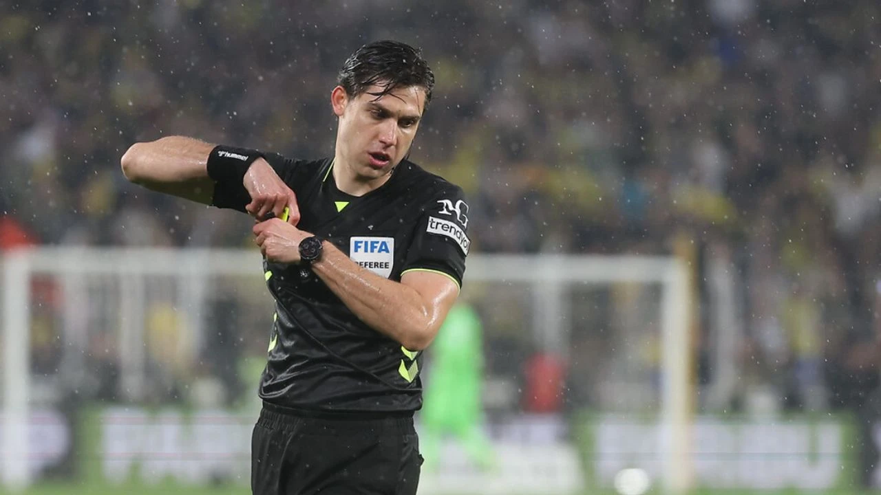 UEFA, Mehmet Türkmen'i Slovakya'ya Çağırdı: Genç Yetenekler Ona Emanet