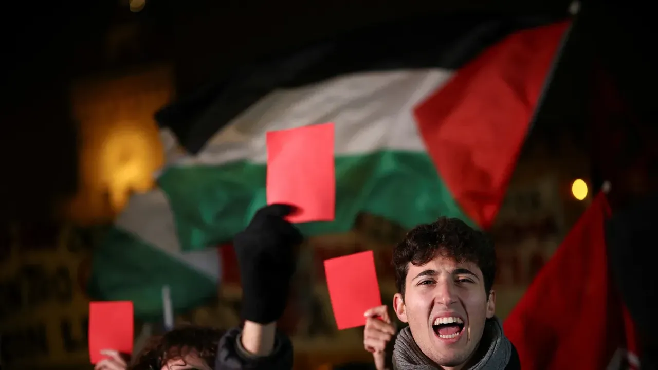 EuroLeague'de Saha Dışı Gerilim Tavan Yaptı: Bologna Sokakları Karıştı!