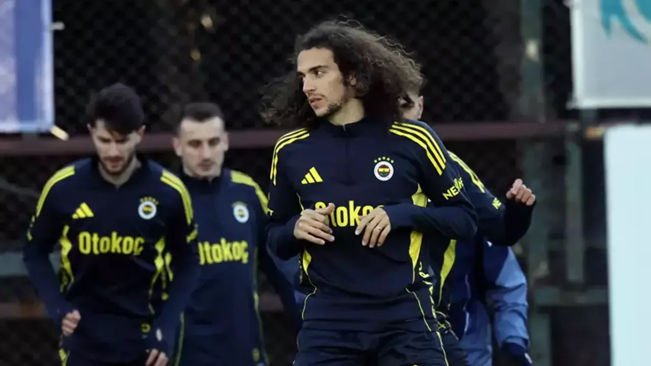 Süper Kupa Finali Heyecanı! Fenerbahçe Hazırlıkları Tamamladı, Guendouzi Sahada!