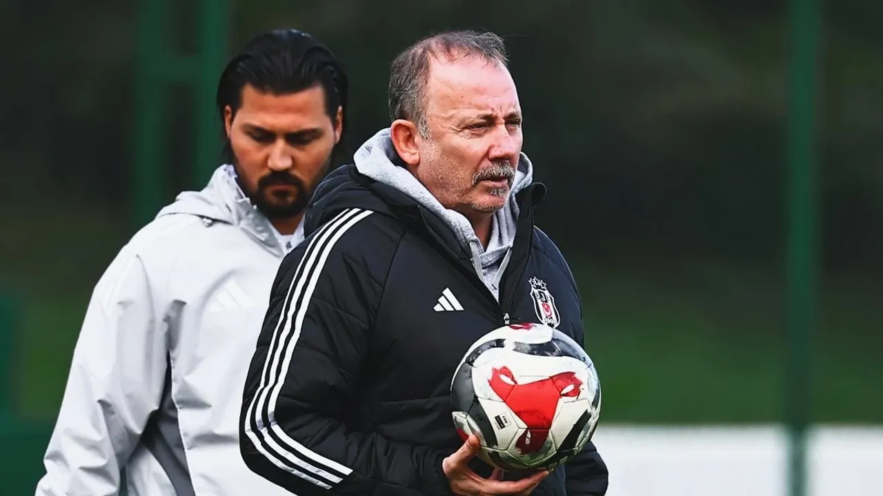 Süper Lig'de Zirve Takibi: Beşiktaş, Konyaspor Randevusuna Kilitlendi!