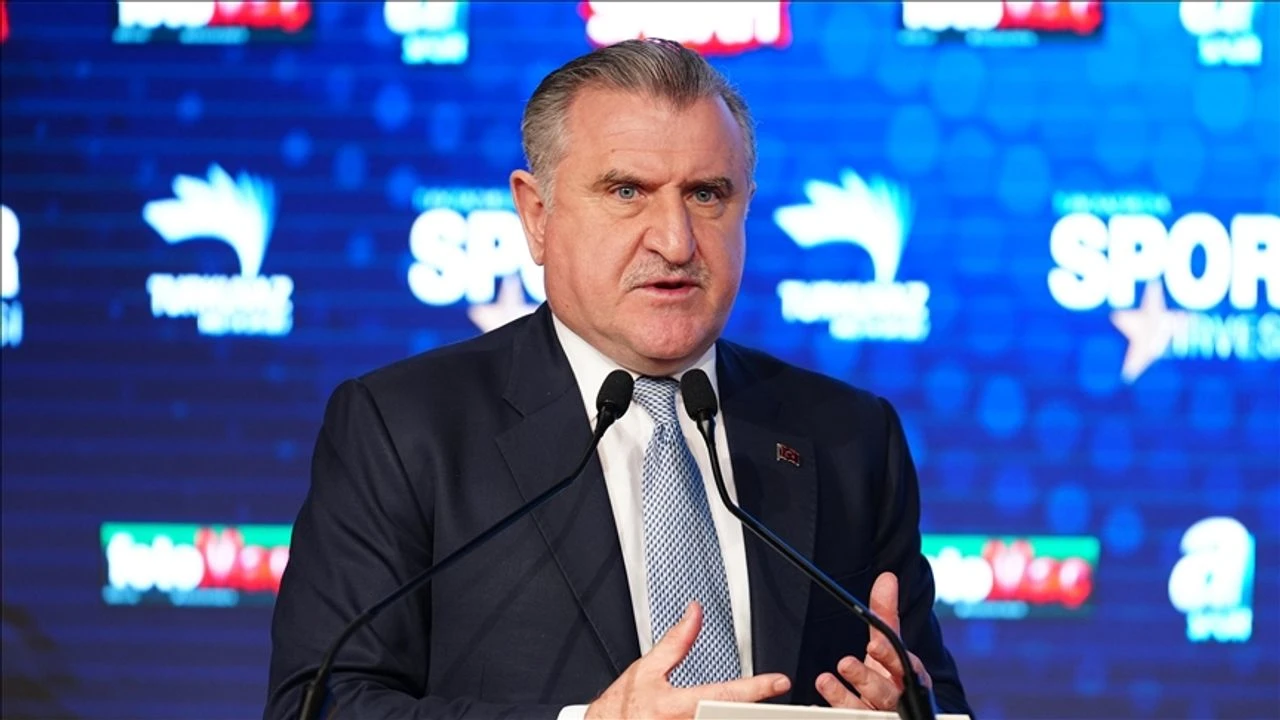 Bakan Bak'tan Çarpıcı Açıklamalar: Türk Sporunda Devrim Niteliğinde Yükseliş!