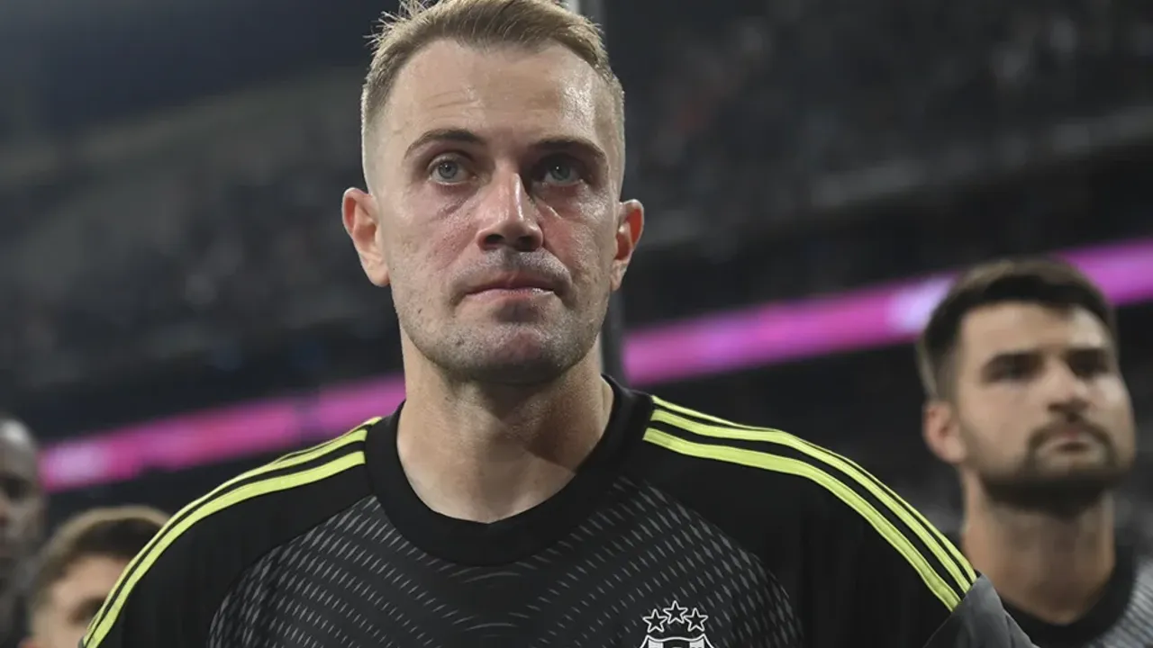 Fenerbahçe'den Kaleye Tecrübeli Takviye: Mert Günok Bombası Kapıda!