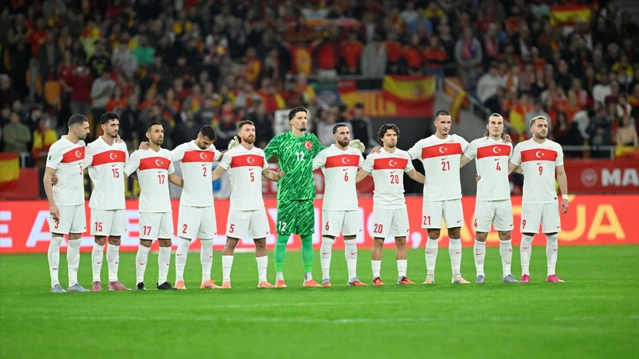 260.000 Euro'luk Büyük Şok: Milli Takım Soyunma Odası Soyuldu!