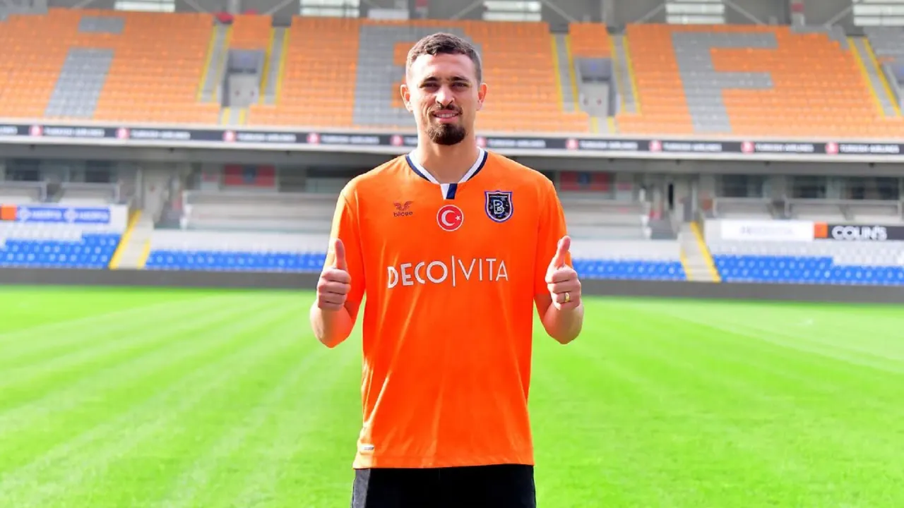 Başakşehir'de Kritik Duarte Zirvesi: Sözleşme Çıkmazında Son Perde!