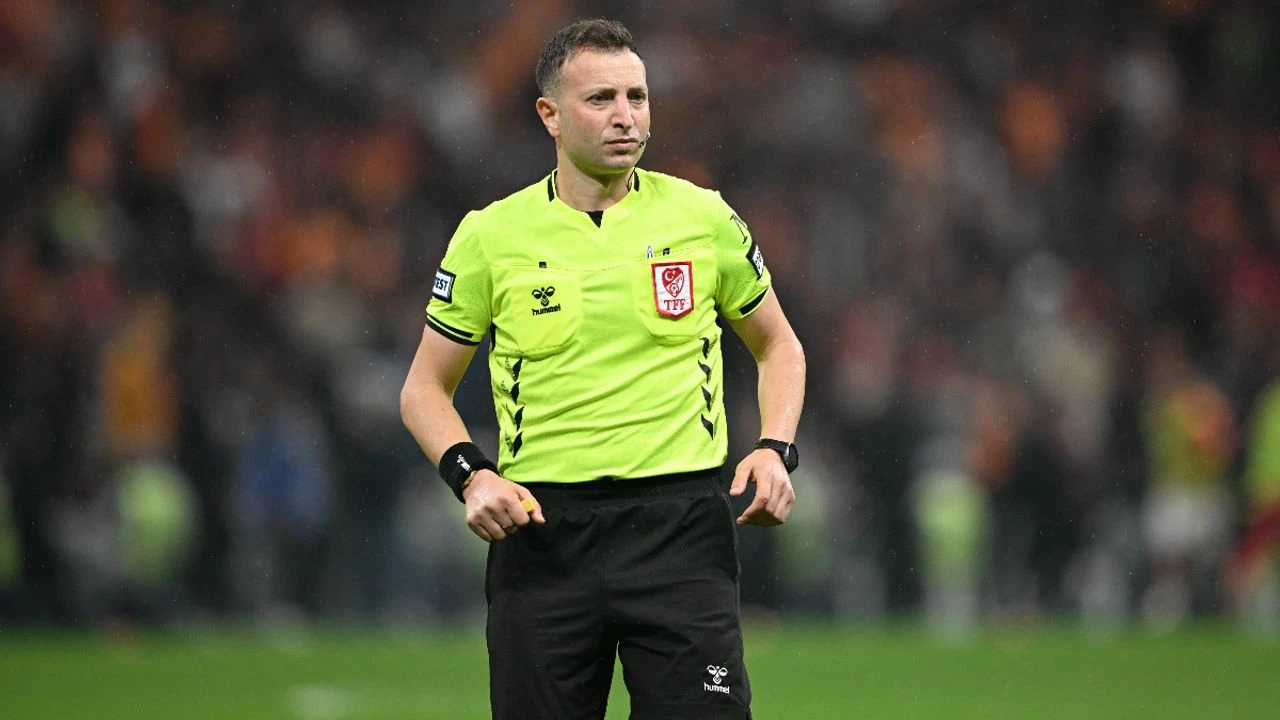 Süper Lig'de Zirveyi Sarsacak Randevuya Kritik Atama: Fenerbahçe-Galatasaray Derbisinin Hakemi Belli Oldu!