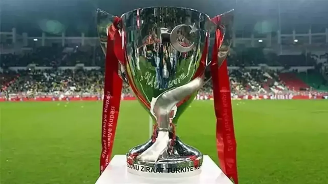 Fenerbahçe’de Lewandowski Gelişmesi! Almanlar Duyurdu: Kararını Verdi