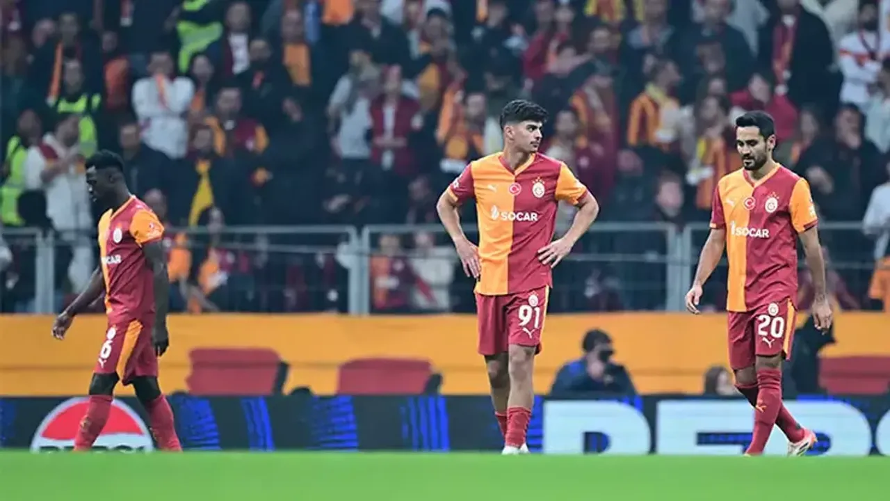 Galatasaray'da 33 Maçlık İç Saha Efsanesi Sona Erdi: Şampiyonlar Ligi'nde Beklenmedik Mağlubiyet!
